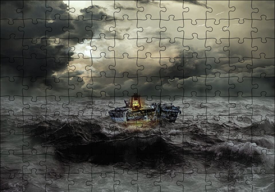 Hırçin Deniz Tekne Karanlık Bulutlar Puzzle Yapboz MDF Ahşap