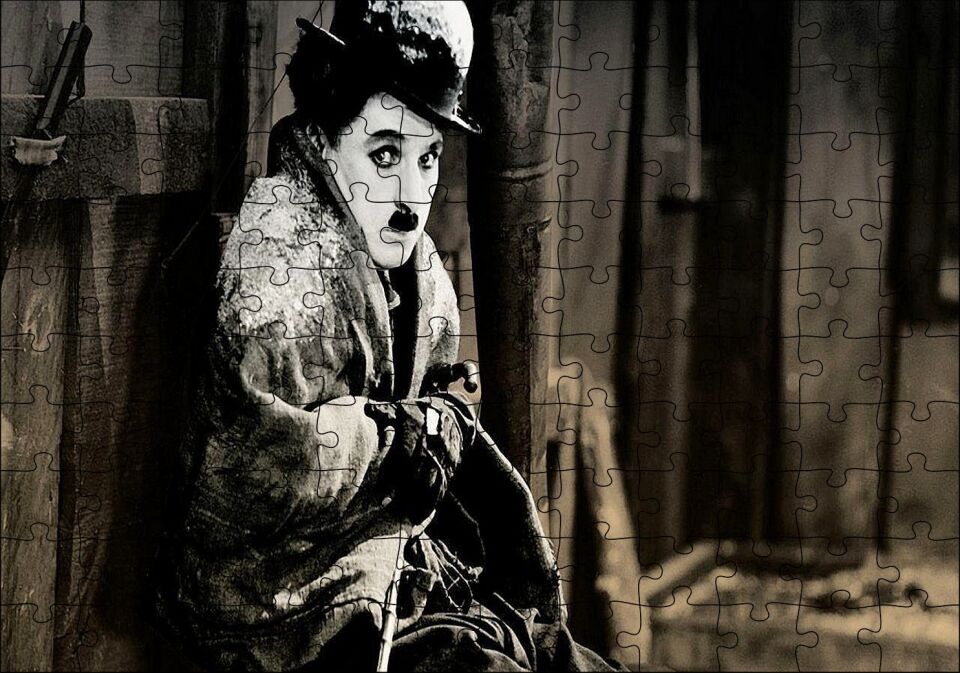 Charlie Chaplin Altına Hücum Film Görseli Puzzle Yapboz MDF Ahşap 120 Parça 24 cm X 34 cm