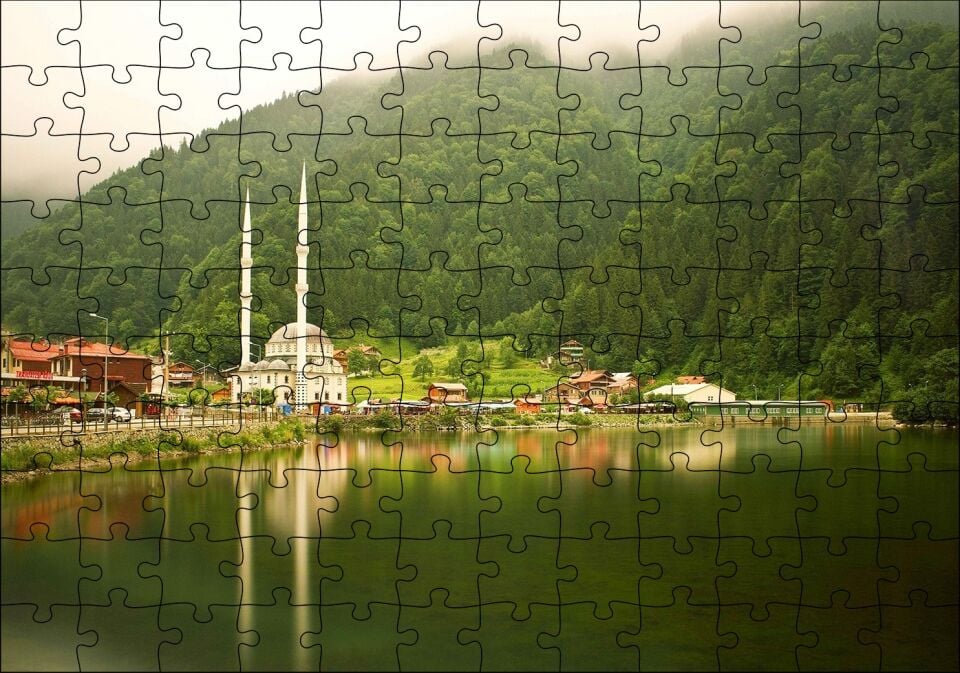 Trabzon Uzungöl Cami ve Ormanlar Puzzle Yapboz MDF Ahşap 120 Parça 24 cm X 34 cm