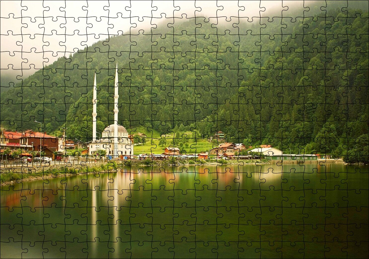 Trabzon Uzungöl Cami ve Ormanlar Puzzle Yapboz MDF Ahşap 255 Parça 34 cm X 49 cm