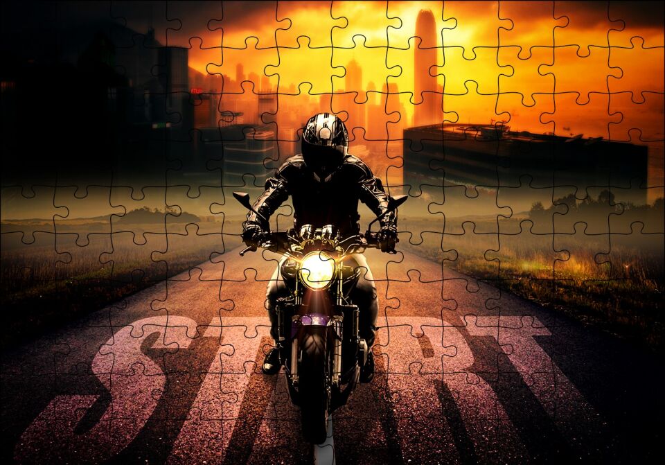 Günbatımı Motorsiklet Gökdelenler Start Puzzle Yapboz MDF Ahşap 120 Parça 24 cm X 34 cm
