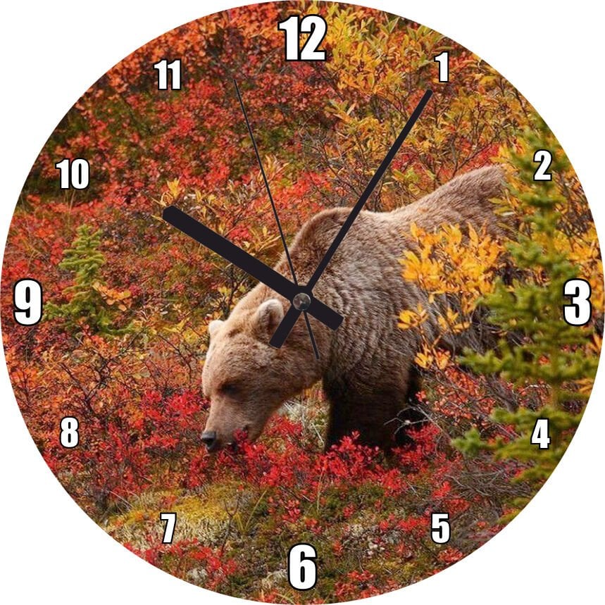 Sonbahar Renkli Ormandaki Boz Ayı Görseli Mdf Ahşap Duvar Saati