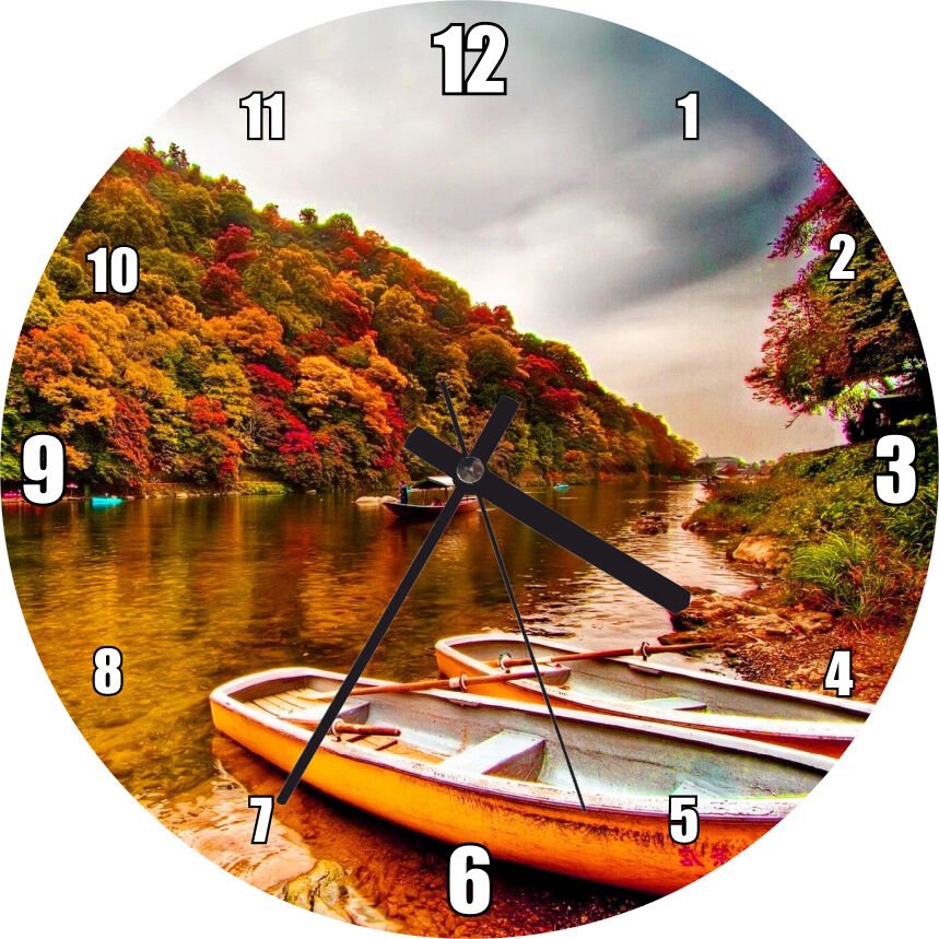 Sonbahar Renklerinde Orman ve Nehirde Kayıklar Görseli Mdf Ahşap Duvar Saati