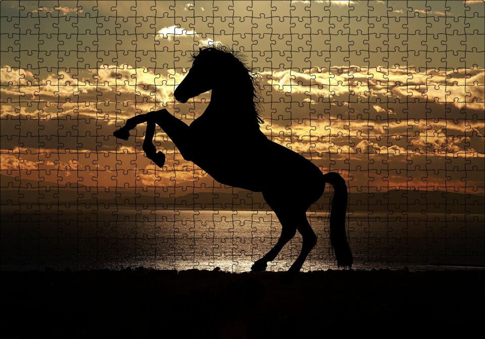 Günbatımı Şahlanmış At Silüeti Puzzle Yapboz MDF Ahşap 500 Parça 49 cm X 68 cm