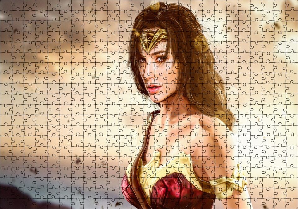 Wonder Women Gal Gadot Görseli Puzzle Yapboz MDF Ahşap 500 Parça 49 cm X 68 cm