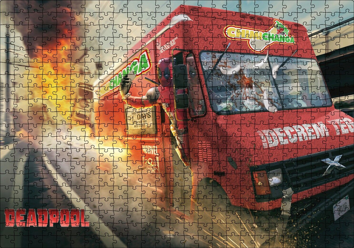 Marvel Deadpool ve Kırmızı Minibüs Puzzle Yapboz MDF Ahşap 500 Parça 49 cm X 68 cm