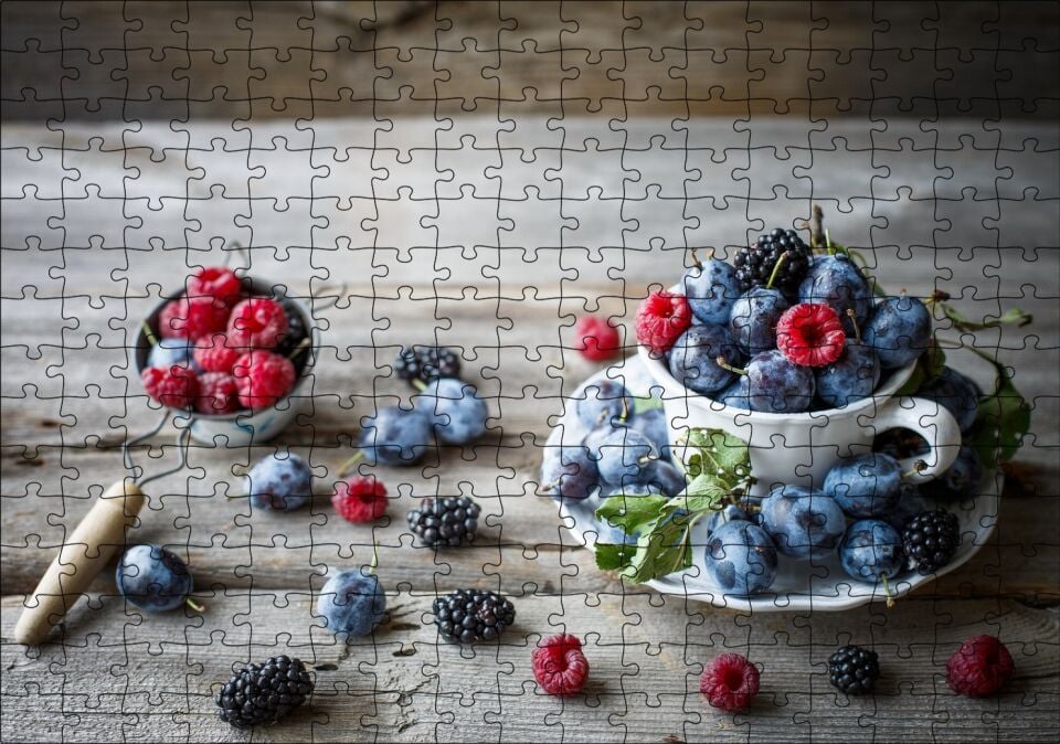Fincanda Yabanmersini Ahududu ve Böğürtlenler Puzzle Yapboz MDF Ahşap 255 Parça 34 cm X 49 cm