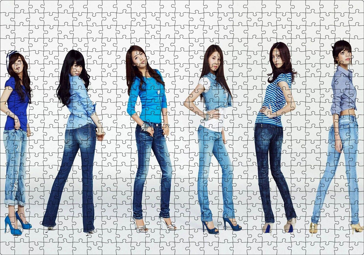 Girls Generation Kızlar Puzzle Yapboz MDF Ahşap 500 Parça 49 cm X 68 cm