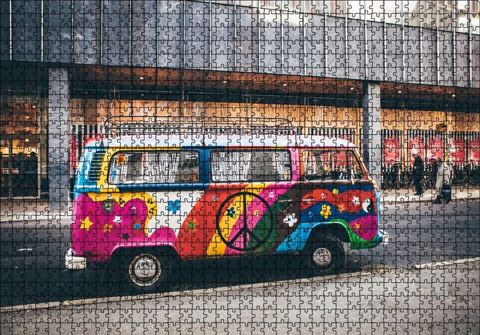 Hippi Tarzı Süslenmiş Volkswagen Minibüs Puzzle Yapboz MDF Ahşap 1000 Parça 49 cm X 68 cm