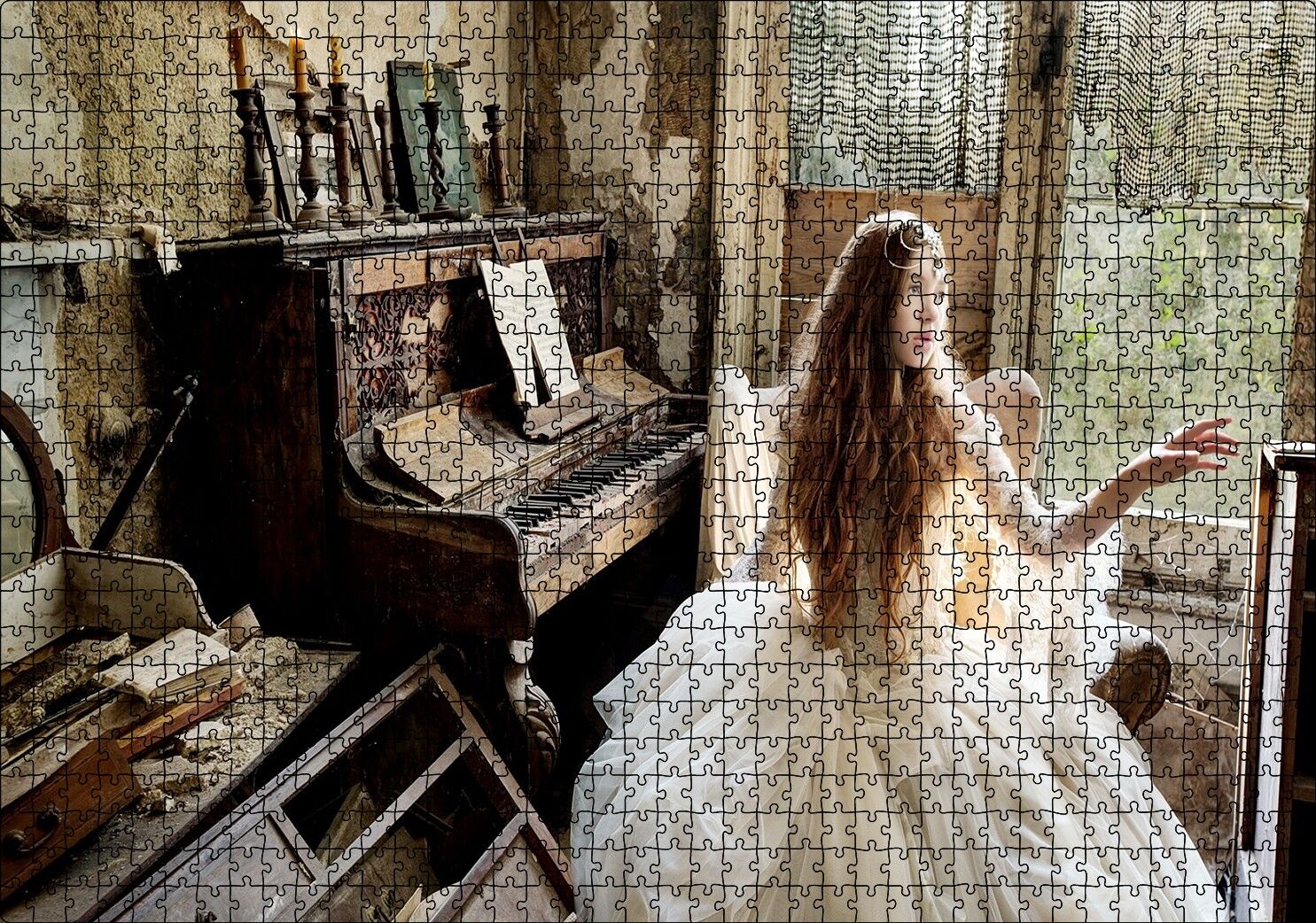 Terkedilmiş Ev Piyano ve Beyaz Elbiseli Kız Puzzle Yapboz MDF Ahşap 1000 Parça 49 cm X 68 cm