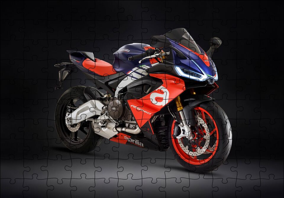 Aprilia RS 660 Yarış Motorsikleti Puzzle Yapboz MDF Ahşap 120 Parça 24 cm X 34 cm