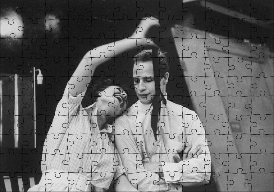 Marlon Brando Ve Jean Simmons Bir Sahne Puzzle Yapboz MDF Ahşap 120 Parça 24 cm X 34 cm