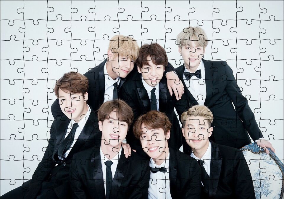 BTS Kore Pop Siyah Takım Elbiseli Puzzle Yapboz MDF Ahşap