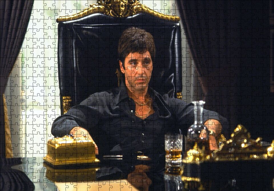 Al Pacino Tahtında Puzzle Yapboz MDF Ahşap 500 Parça 49 cm X 68 cm