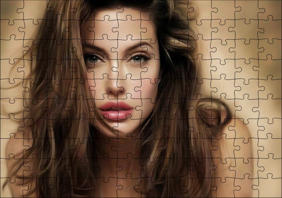 Angelina Jolie Baygın Bakış Puzzle Yapboz MDF Ahşap 120 Parça 24 cm X 34 cm