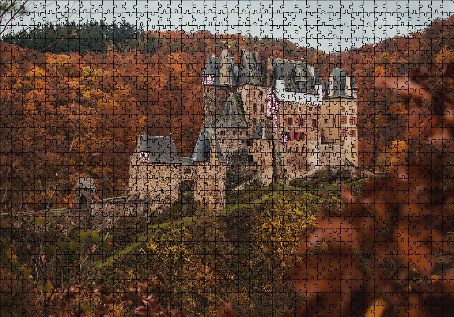 Kızıl Sonbahar Ağaçları Arasındaki Şato Puzzle Yapboz MDF Ahşap 1000 Parça 49 cm X 68 cm