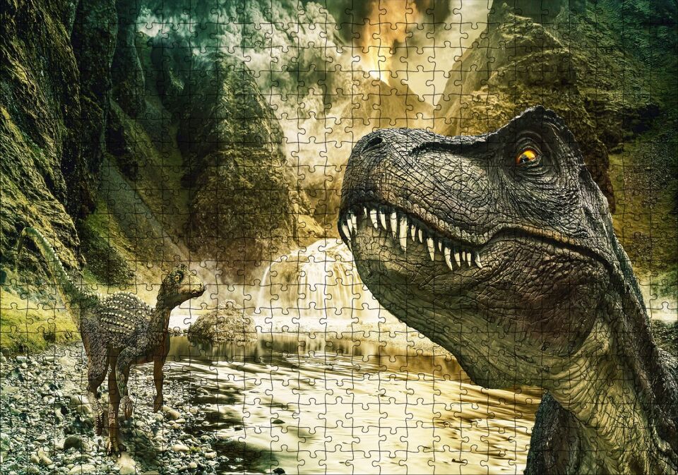 Tyrannosaurus Rex ve Raptor Nehir Kenarında Puzzle Yapboz MDF Ahşap 500 Parça 49 cm X 68 cm