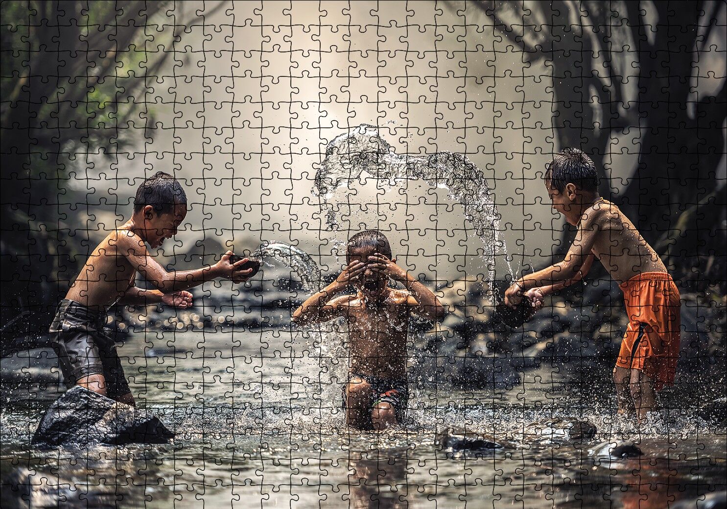 Suda Eğlenen Çocuklar Puzzle Yapboz MDF Ahşap 500 Parça 49 cm X 68 cm