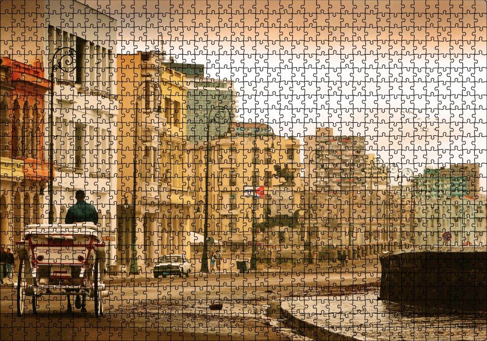 Küba'da Tenha Bir Cadde Puzzle Yapboz MDF Ahşap 1000 Parça 49 cm X 68 cm