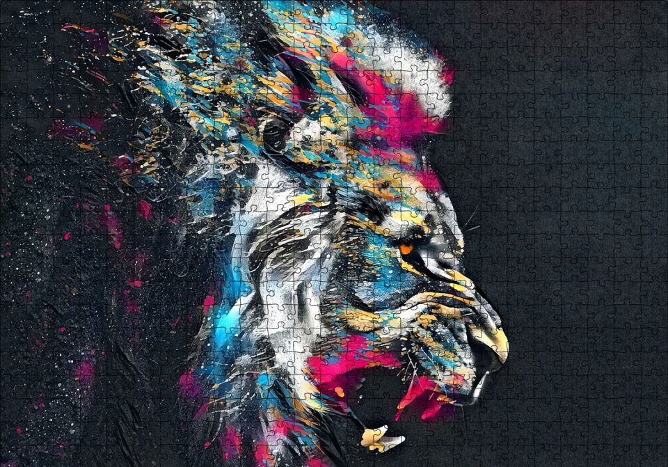 Erkek Aslan Renkli Fırça Darbeleri Siyah Zemin Puzzle Yapboz MDF Ahşap 500 Parça 49 cm X 68 cm