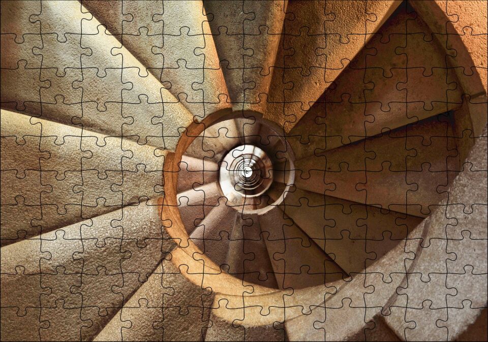 Sarmal Merdiven Üstten Görünüş Puzzle Yapboz MDF Ahşap 120 Parça 24 cm X 34 cm