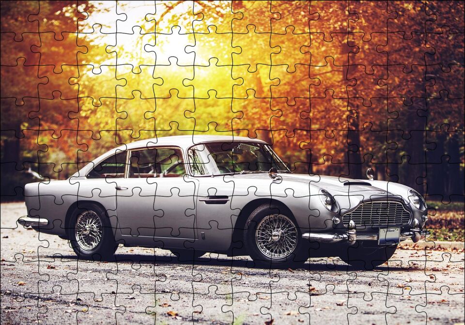 Aston Martin Klasik Otomobil Puzzle Yapboz MDF Ahşap 120 Parça 24 cm X 34 cm