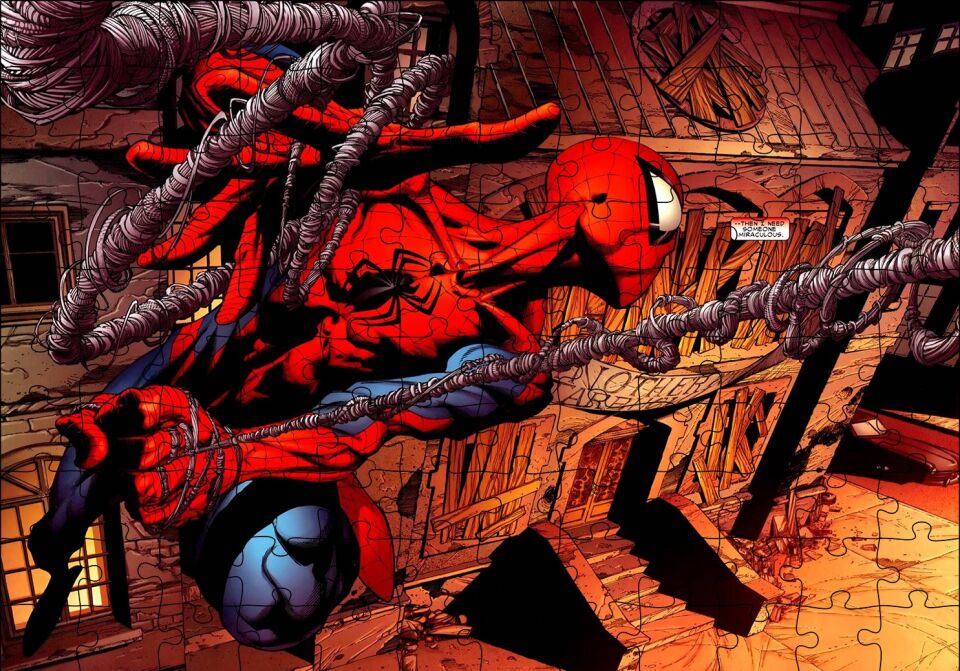 Spider Man Ağları Üzerinde Uçuyor Puzzle Yapboz MDF Ahşap 120 Parça 24 cm X 34 cm