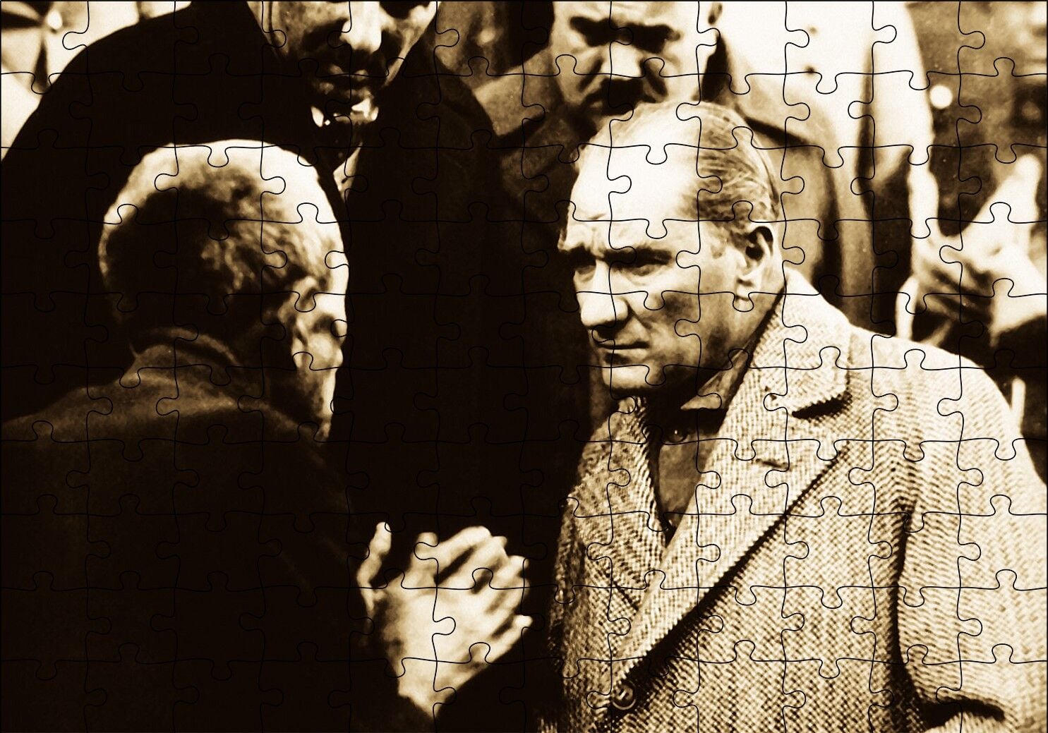 Atatürk Dinlerken Puzzle Yapboz MDF Ahşap 120 Parça 24 cm X 34 cm