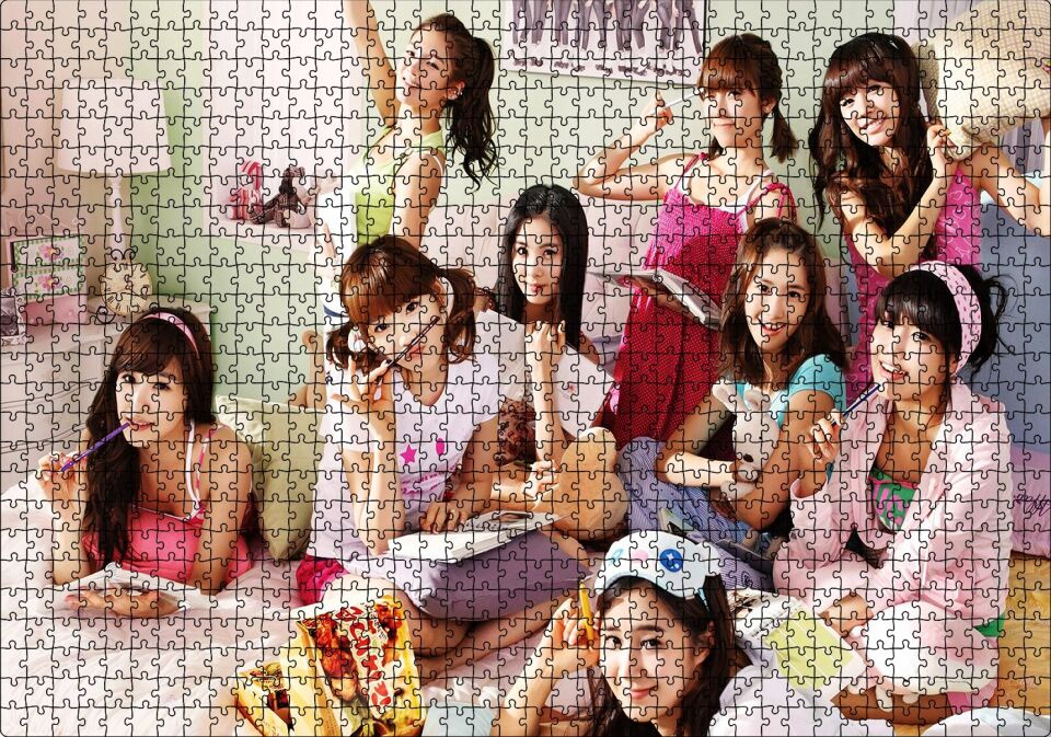 Ders Çalışan Girls Generation Kızlar Puzzle Yapboz MDF Ahşap 1000 Parça 49 cm X 68 cm
