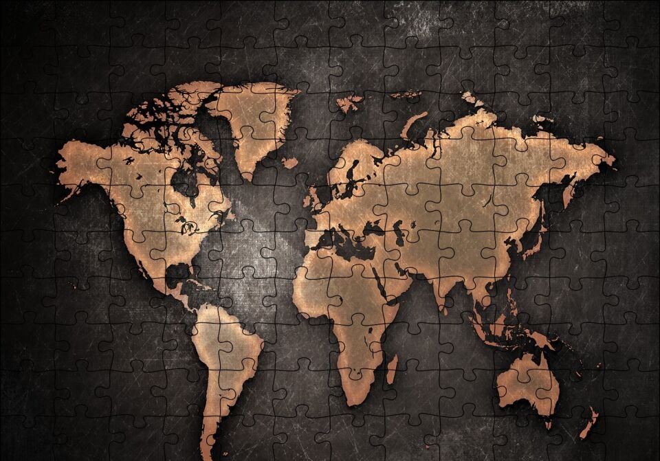 Dünya Haritası Siyah Zemin Üzerine Kahverengi Puzzle Yapboz MDF Ahşap