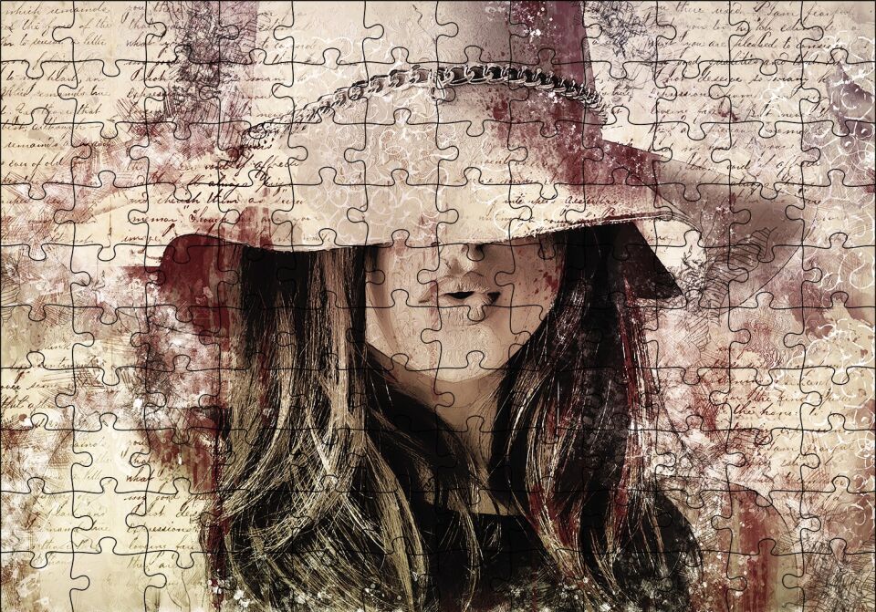 Mektup Zemininde Şapkalı Kız Puzzle Yapboz MDF Ahşap