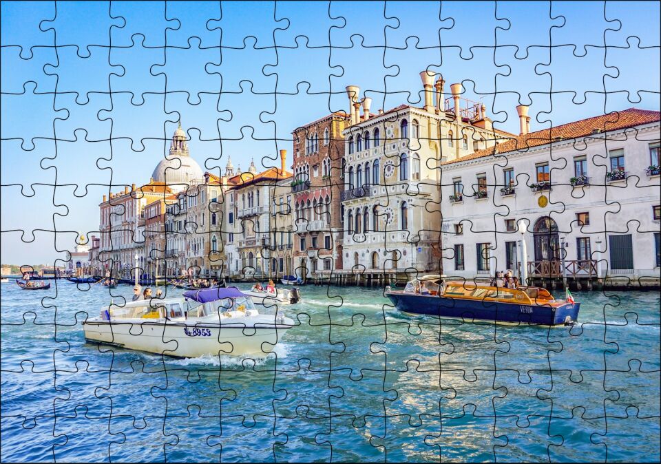 İtalya Venedik Binalar ve Kanalda Tekneler Puzzle Yapboz MDF Ahşap