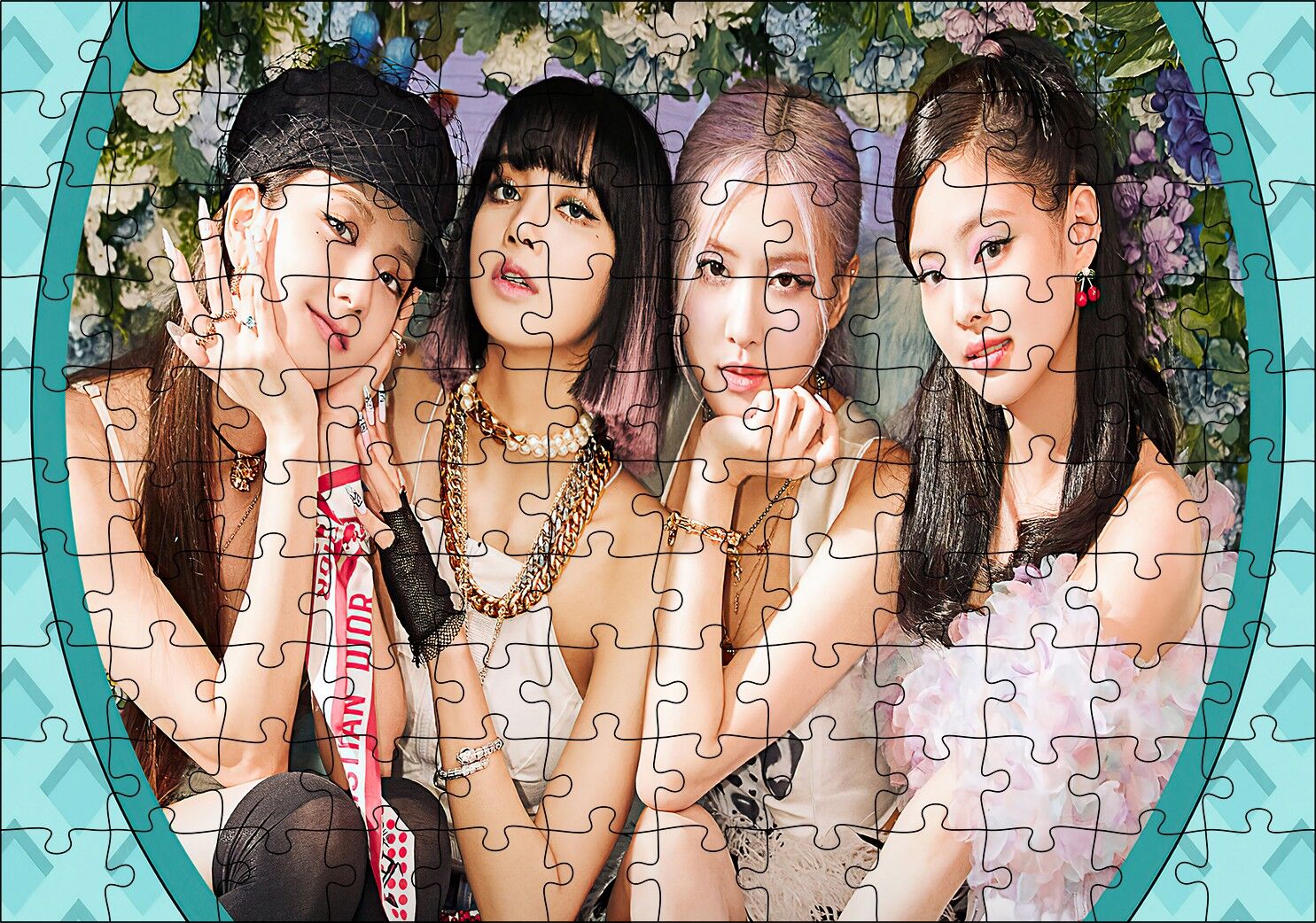 Blackpinkten Kızlar Görseli Puzzle Yapboz MDF Ahşap 120 Parça 24 cm X 34 cm