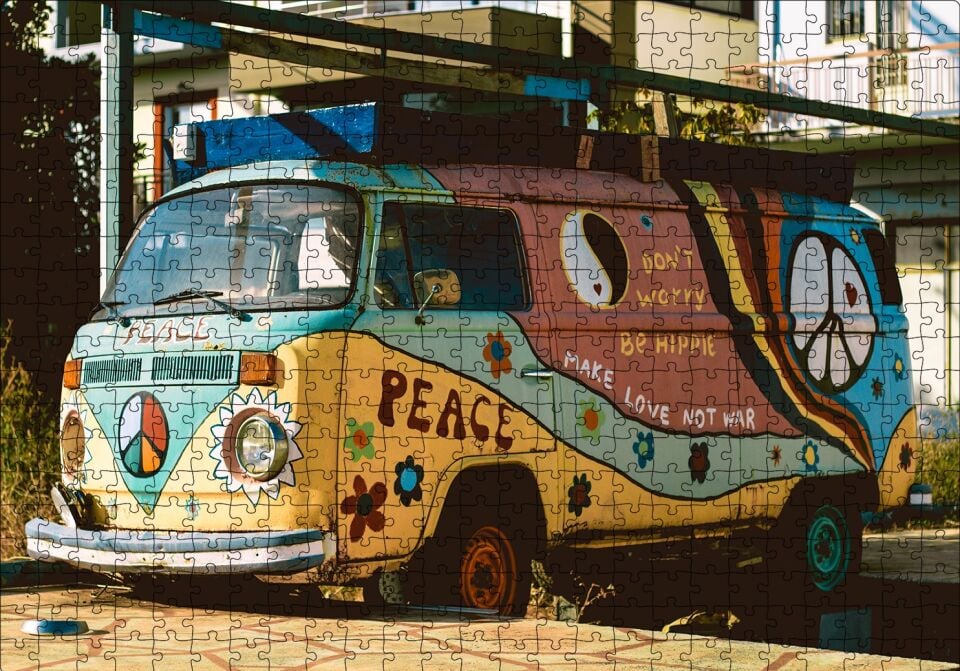 Terkedilmiş Hippi Minibüs Puzzle Yapboz MDF Ahşap 500 Parça 49 cm X 68 cm