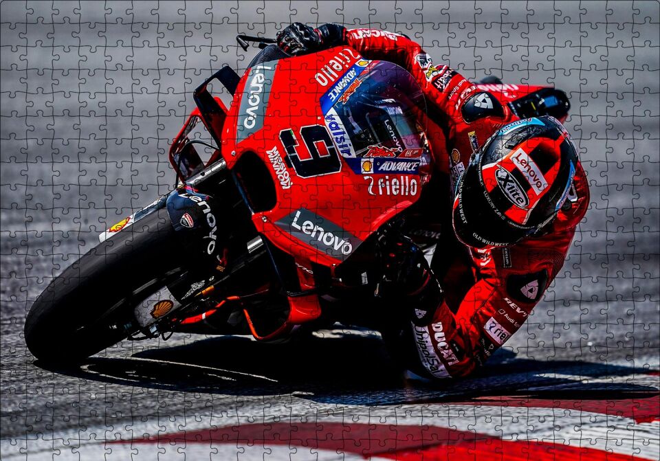 Ducati Corse Moto GP Danilo Petrucci Puzzle Yapboz MDF Ahşap 500 Parça 49 cm X 68 cm