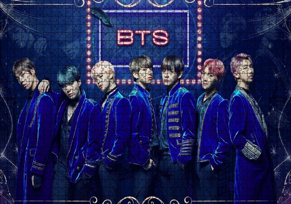 BTS Koreli Gençler Mavi Fon Puzzle Yapboz MDF Ahşap 1000 Parça 49 cm X 68 cm