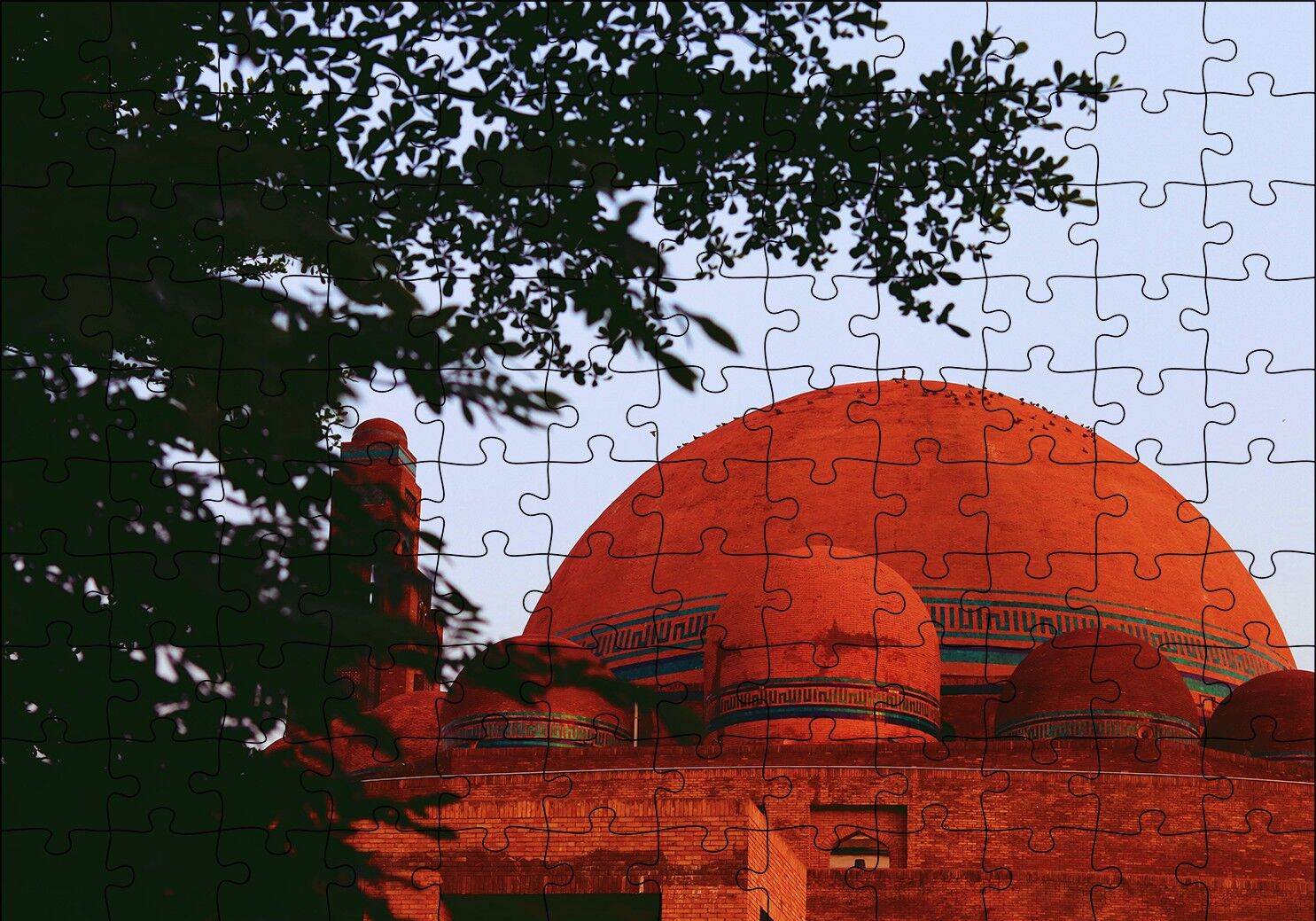 Ağaçların Arasından Kızıl Kubbe Puzzle Yapboz MDF Ahşap 120 Parça 24 cm X 34 cm