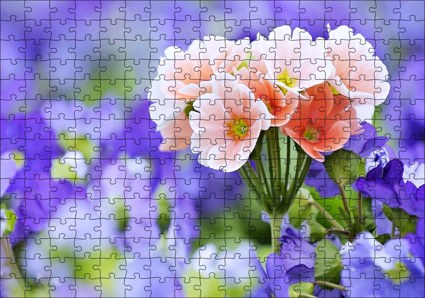 Mor Bahçenin Ortasında Güzel Portakal Çiçekleri Görseli Puzzle Yapboz MDF Ahşap 255 Parça 34 cm X 49 cm