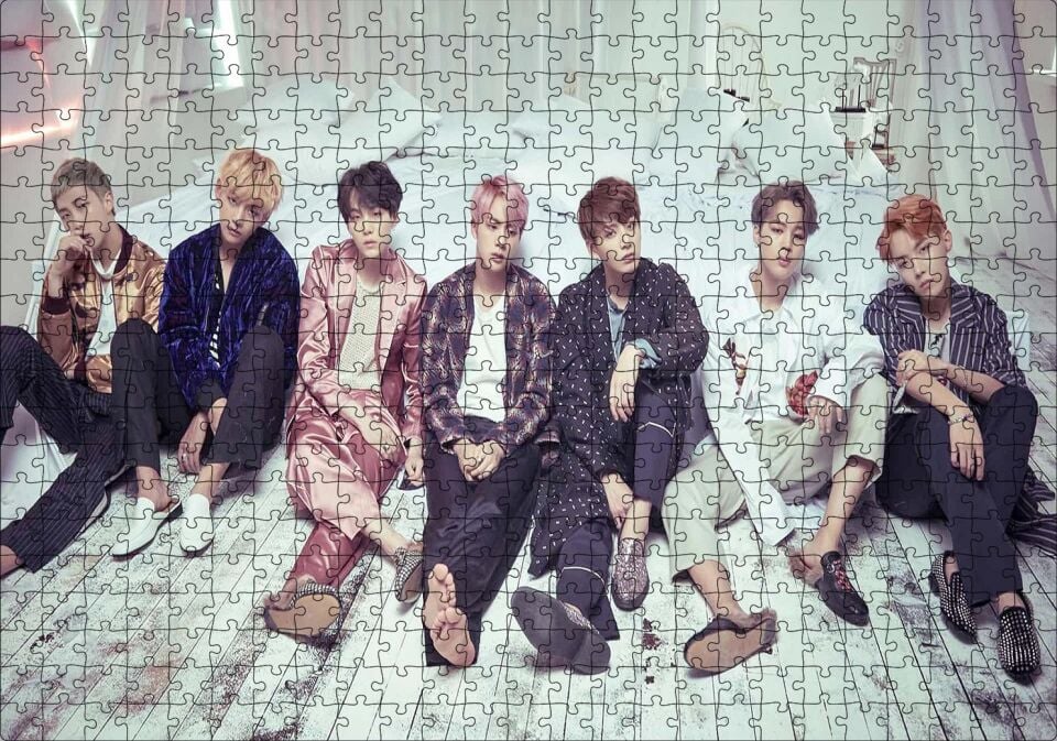BTS Koreli Gençler Yatak Odası Konsepti Puzzle Yapboz MDF Ahşap 500 Parça 49 cm X 68 cm