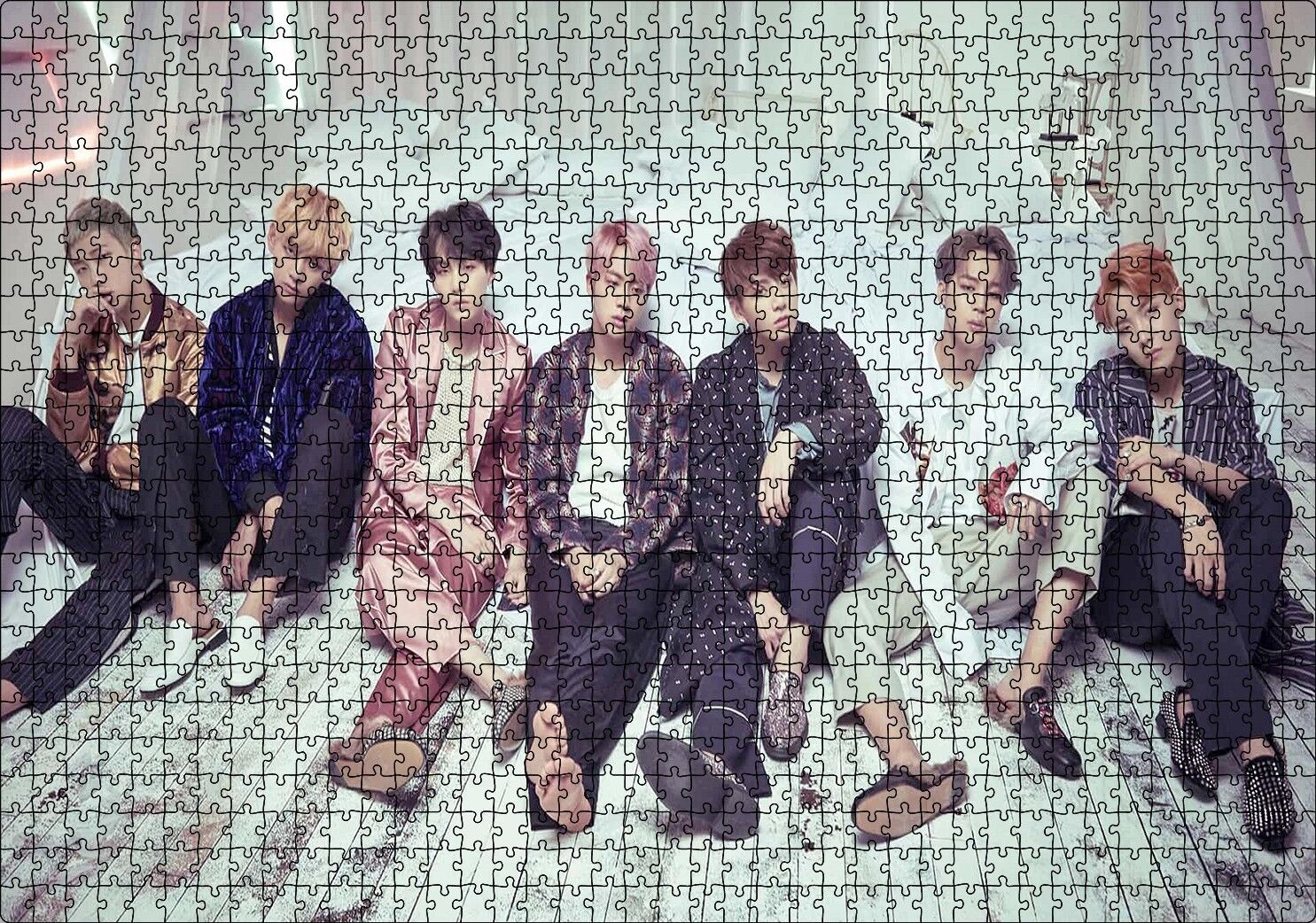 BTS Koreli Gençler Yatak Odası Konsepti Puzzle Yapboz MDF Ahşap 1000 Parça 49 cm X 68 cm