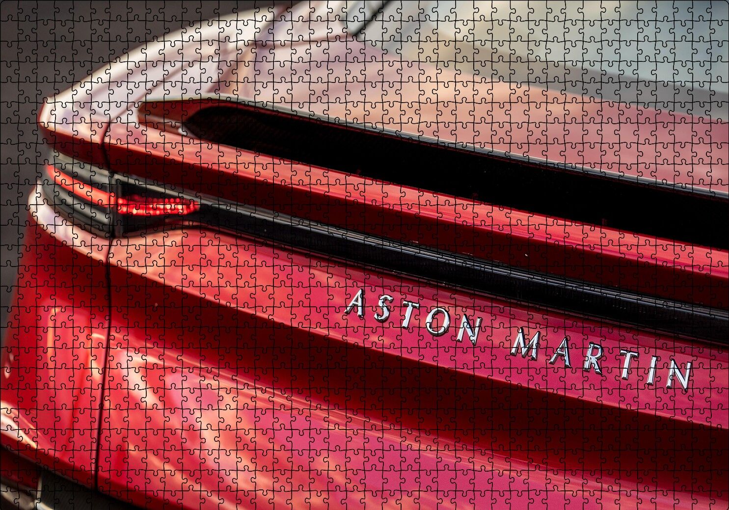 Aston Martin Superleggera Volante Arka Görünüş Puzzle Yapboz MDF Ahşap 1000 Parça 49 cm X 68 cm