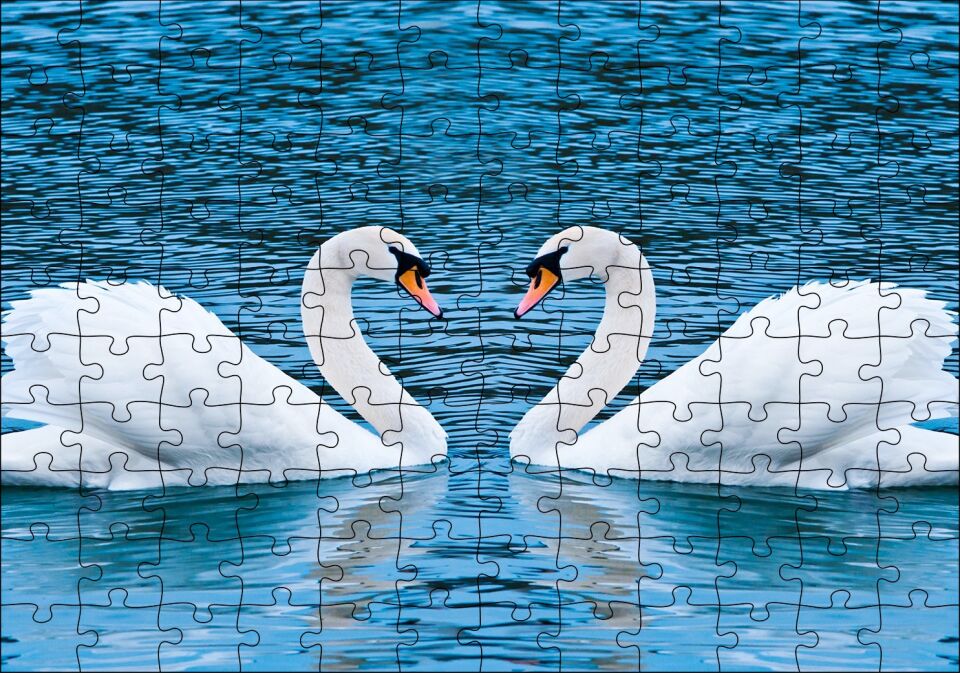 İki Beyaz Kuğu Kalp Şekli Puzzle Yapboz MDF Ahşap