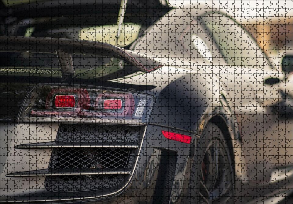 Audi TT Sağ Arka Görünüş Puzzle Yapboz MDF Ahşap 1000 Parça 49 cm X 68 cm
