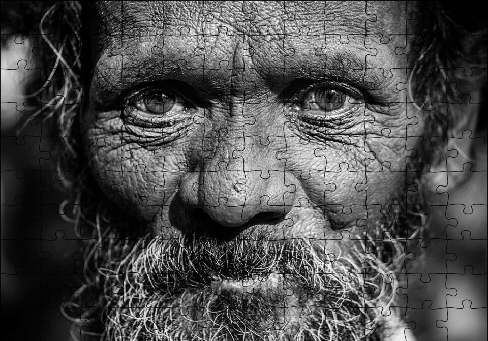 Yaşlı Sakallı Gri İnsan Puzzle Yapboz MDF Ahşap