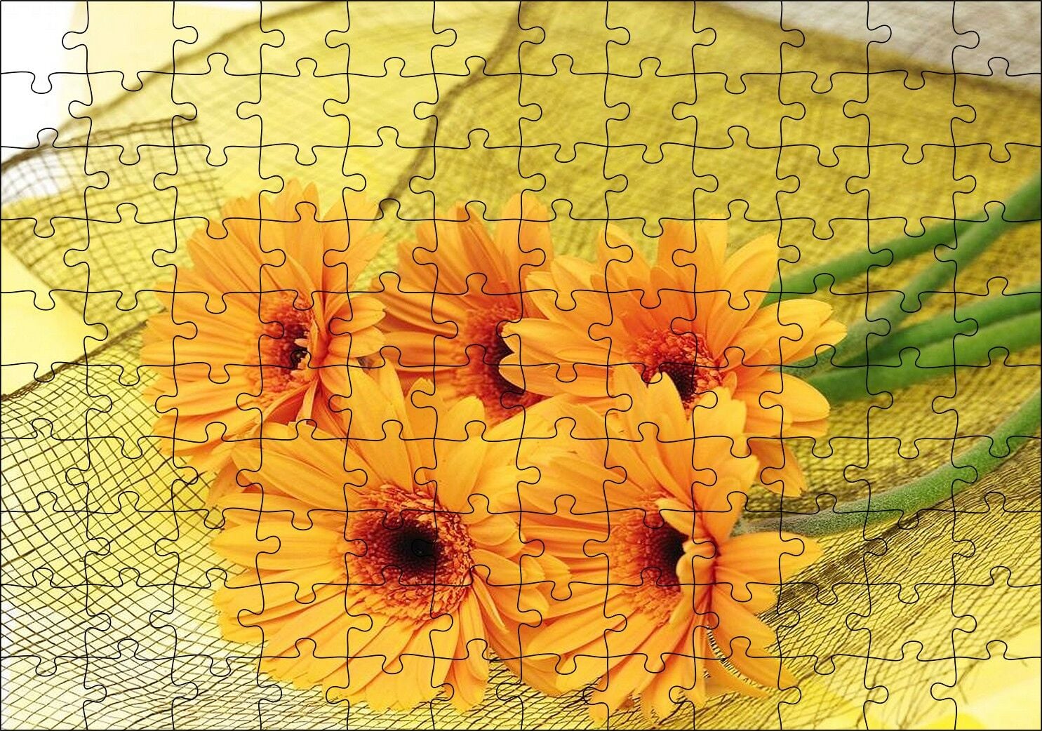 File Üzerinde Turuncu Papatya Demeti Görseli Puzzle Yapboz MDF Ahşap 120 Parça 24 cm X 34 cm
