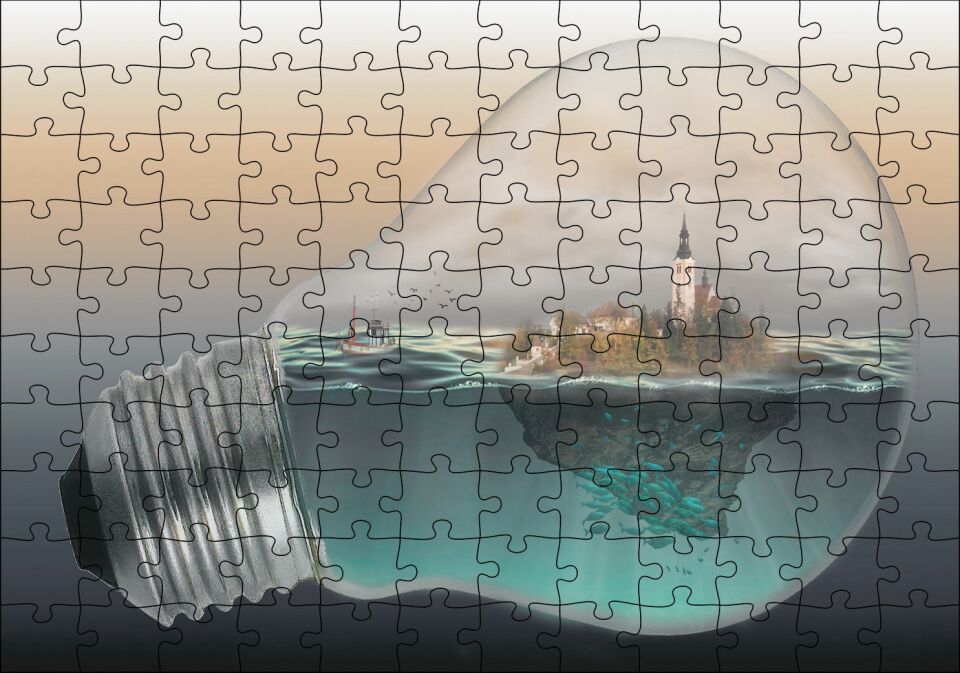 Ampul İçinde Okyanus ve Ada İllüstrasyonu Puzzle Yapboz MDF Ahşap 120 Parça 24 cm X 34 cm