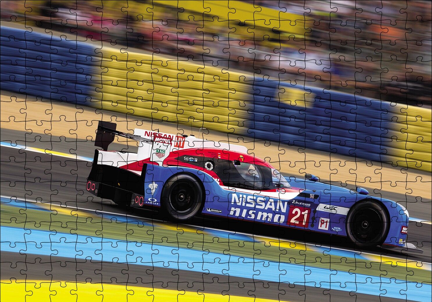 2015 Nissan GT-R LM Nismo Otomobil Puzzle Yapboz MDF Ahşap 255 Parça 34 cm X 49 cm