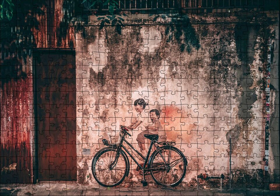 Grafiti Bisiklet Çocukları Görseli Puzzle Yapboz MDF Ahşap 255 Parça 34 cm X 49 cm
