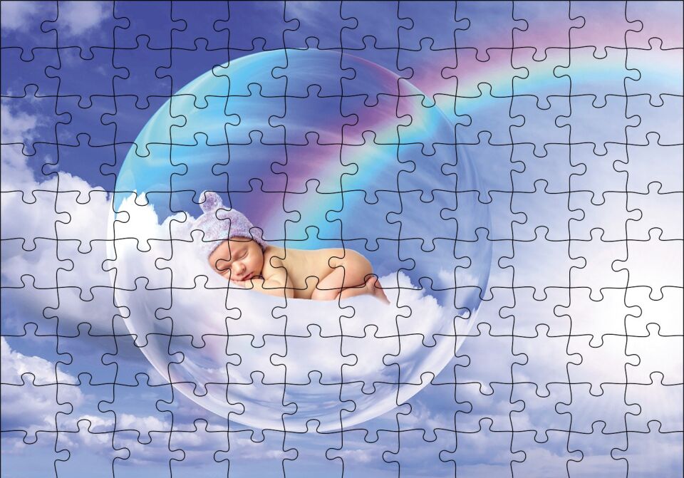 Bulutlarda Baloncuk İçindeki Bebek Puzzle Yapboz MDF Ahşap 120 Parça 24 cm X 34 cm