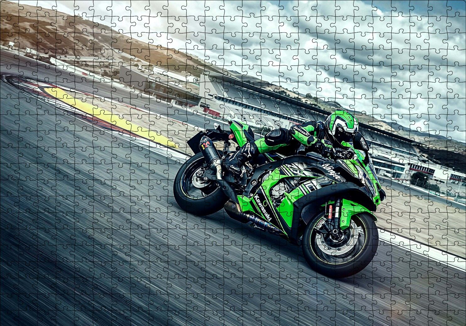 Kawasaki Ninja ZX 10 R KRT Edition Puzzle Yapboz MDF Ahşap 500 Parça 49 cm X 68 cm